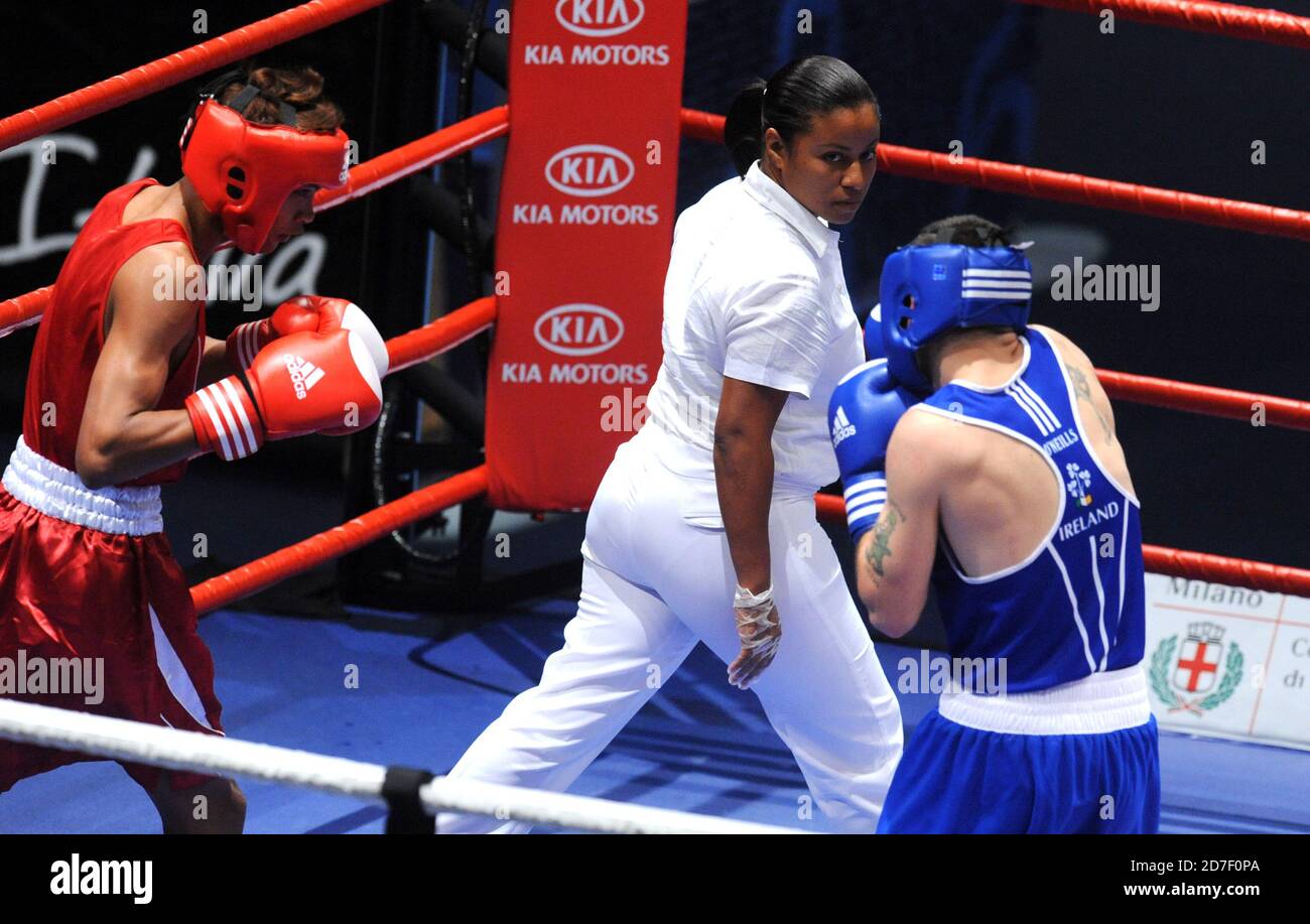 Female refero during an mateur boxing match during the AIBA World Boxing Champioship in Milan 2009. Stock Photo