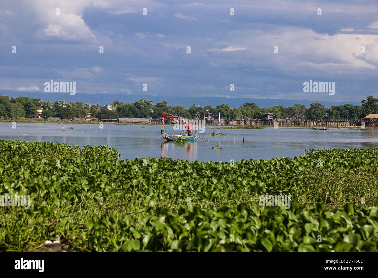 U pain bridge hi-res stock photography and images - Alamy