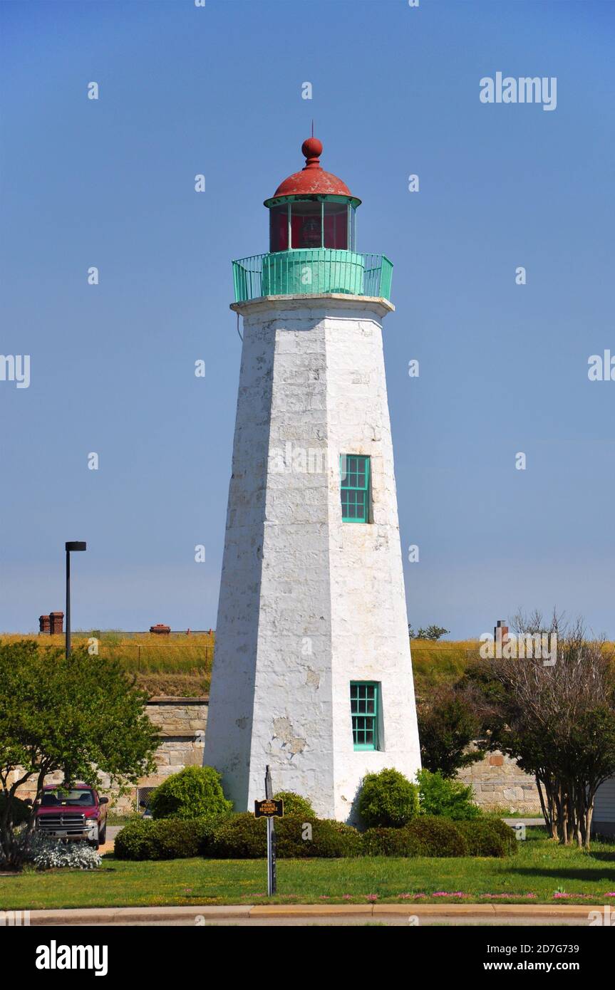 Old Point Comfort Lighthouse and keeper's quarters in Fort Monroe