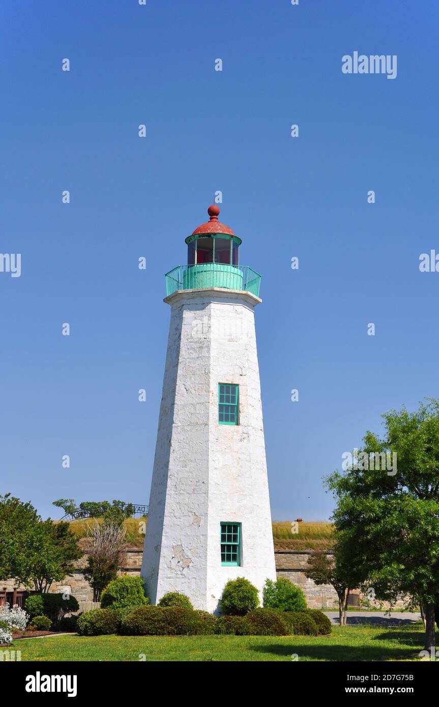 Old Point Comfort Lighthouse and keeper's quarters in Fort Monroe