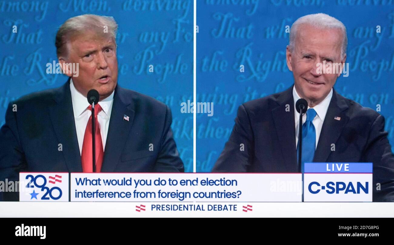 Nasville, Tennessee, USA. 22nd Oct, 2020. Screen grab from the C-SPAN coverage of the second and final presidential debate, moderated by NBCs' Kristen Welker, between President DONALD TRUMP and former Vice President JOE BIDEN. Credit: C-Span/ZUMA Wire/Alamy Live News Stock Photo