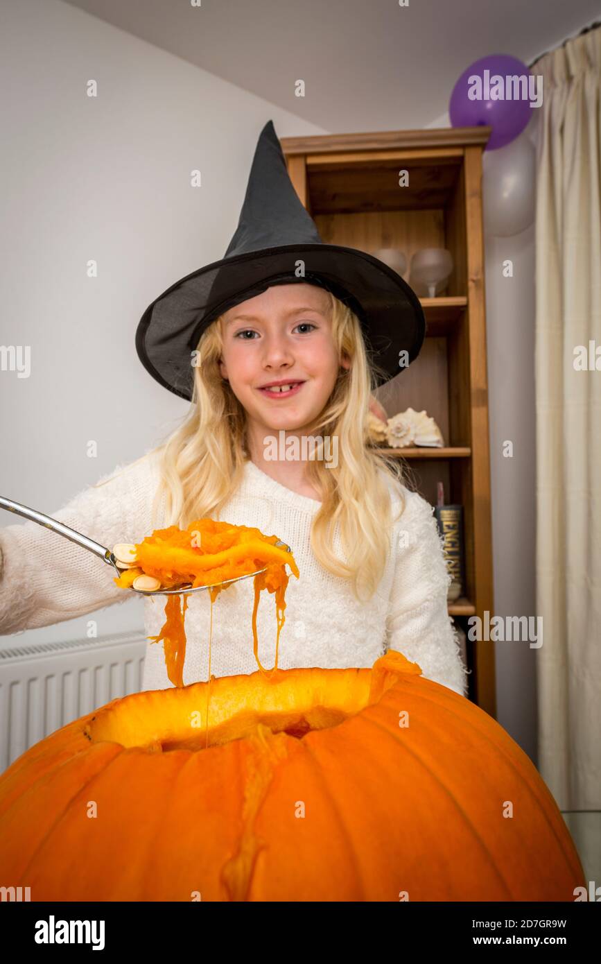 Witch Theme Hi res Stock Photography And Images Alamy