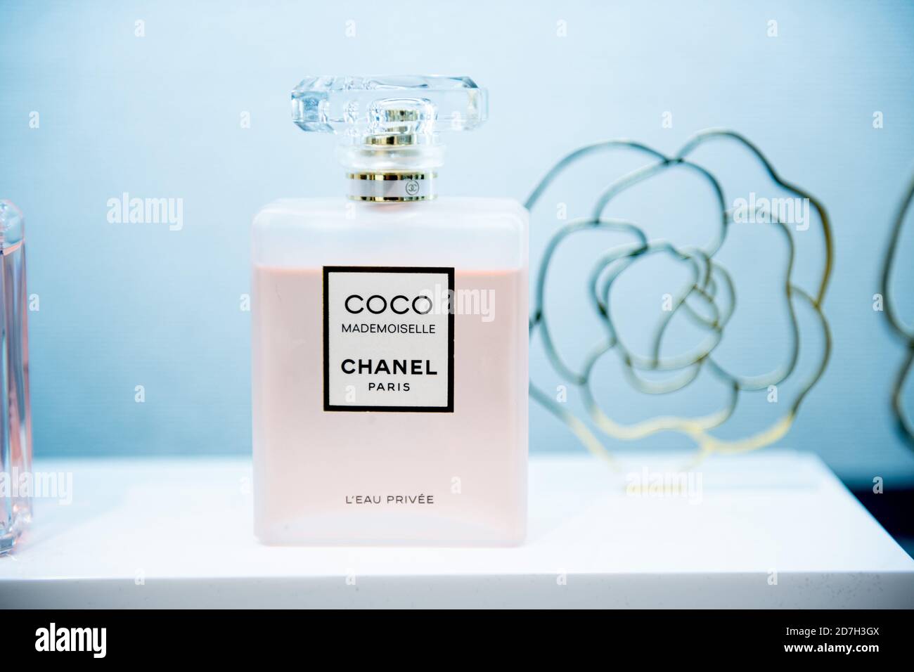 Hamburg, Germany. 22nd Oct, 2020. A perfume by Chanel, recorded at a Douglas  store on Jungfernstieg. Credit: Daniel Reinhardt/dpa/Alamy Live News Stock  Photo - Alamy