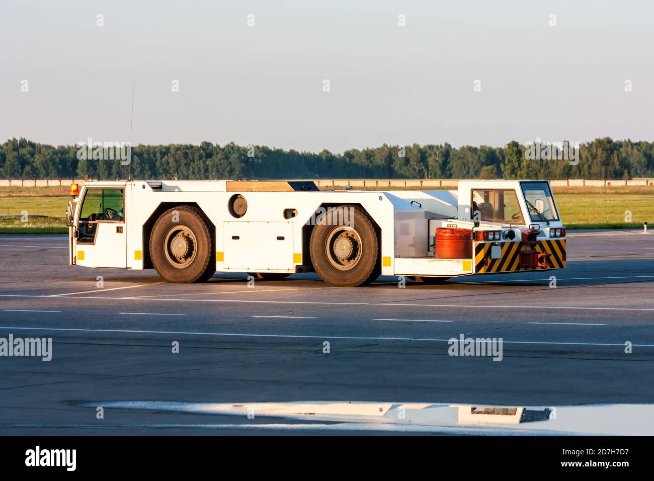 Aircraft towing tractor Stock Photo - Alamy