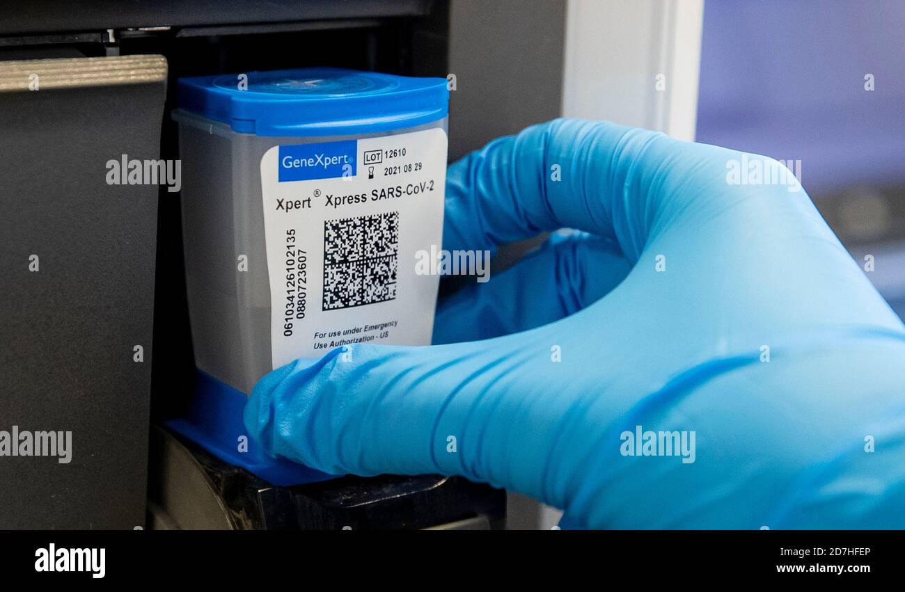 Lydia Newhall, a trainee biomedical scientist (BMS) in pathology