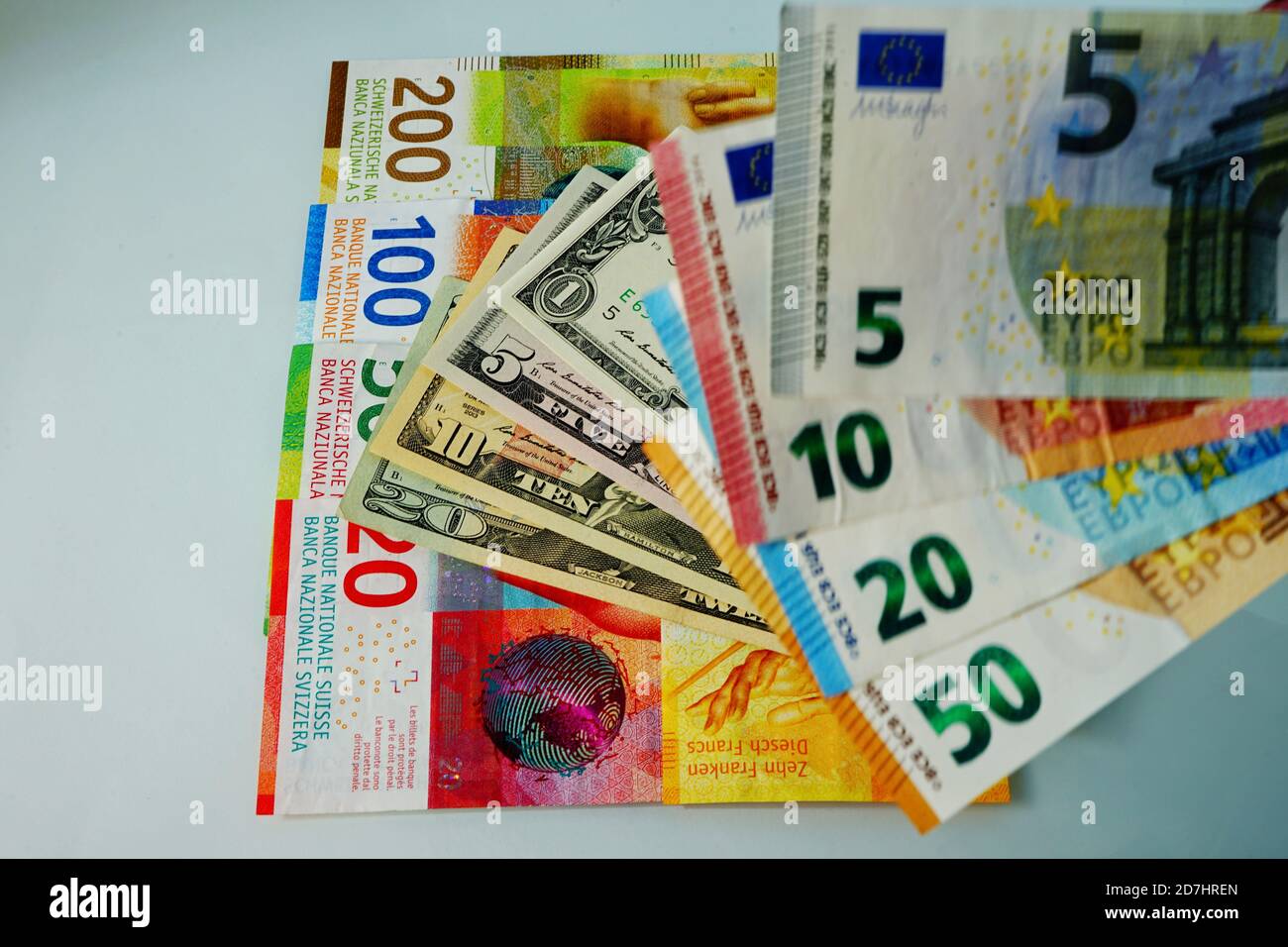Geld - verschiedene Währungen - Geld aus den USA, der EU und der Schweiz. Money - Different currency - money from USA, EU and Switzerland - USD, EURO, Stock Photo