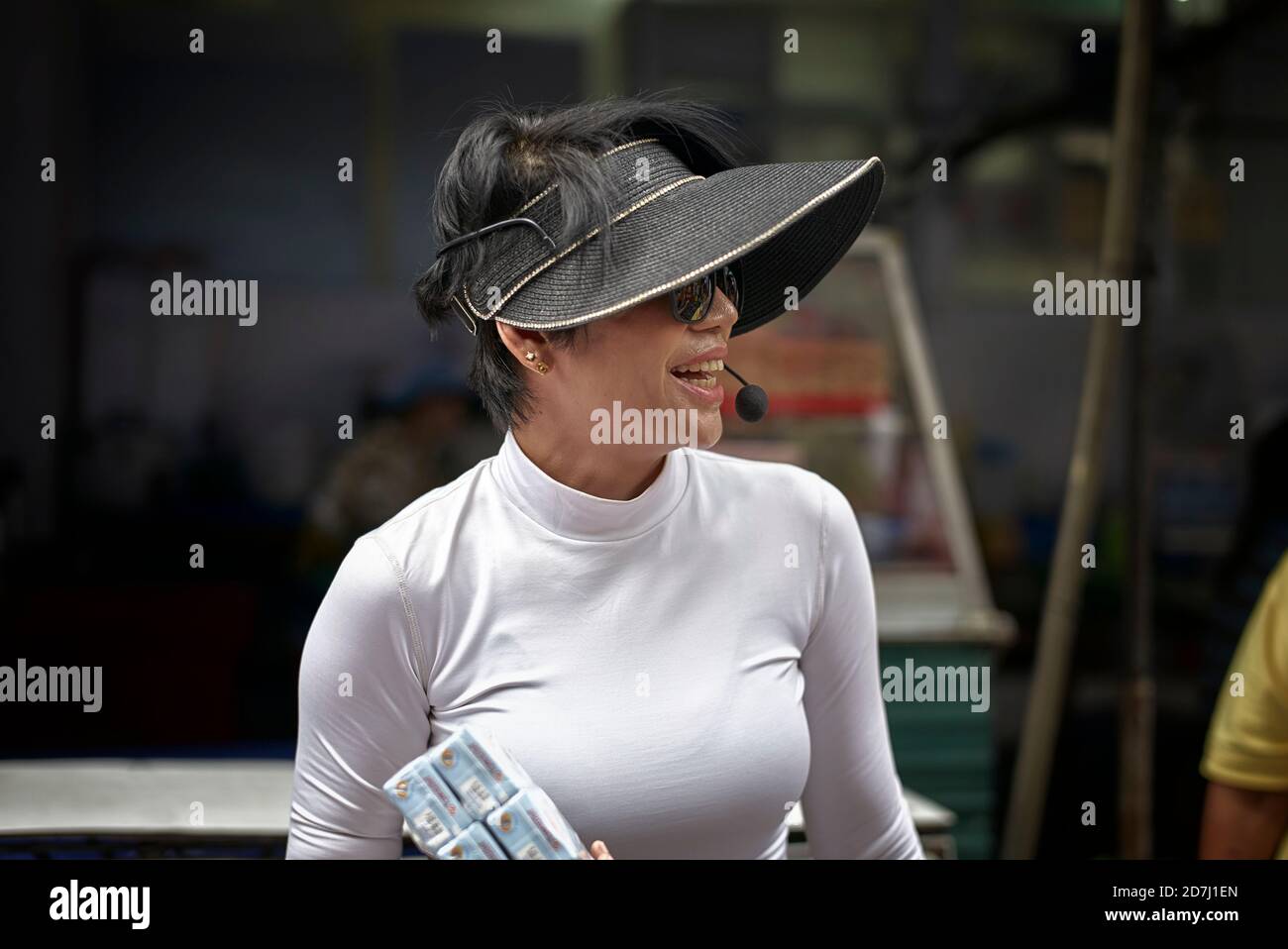 Using a headset microphone hires stock photography and images Alamy