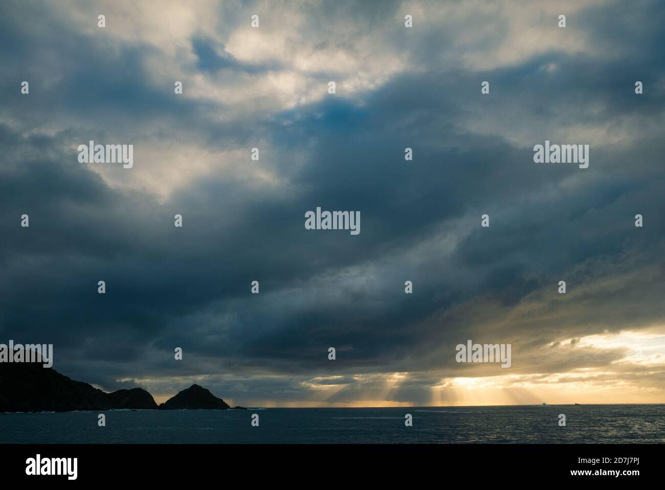 Stormy sky over dark ocean Stock Photo - Alamy