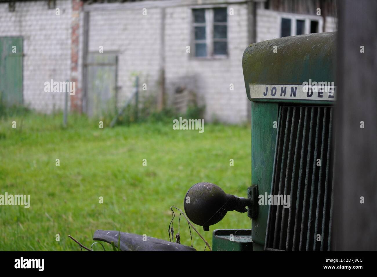 Old Green Tractor High Resolution Stock Photography and Images - Alamy