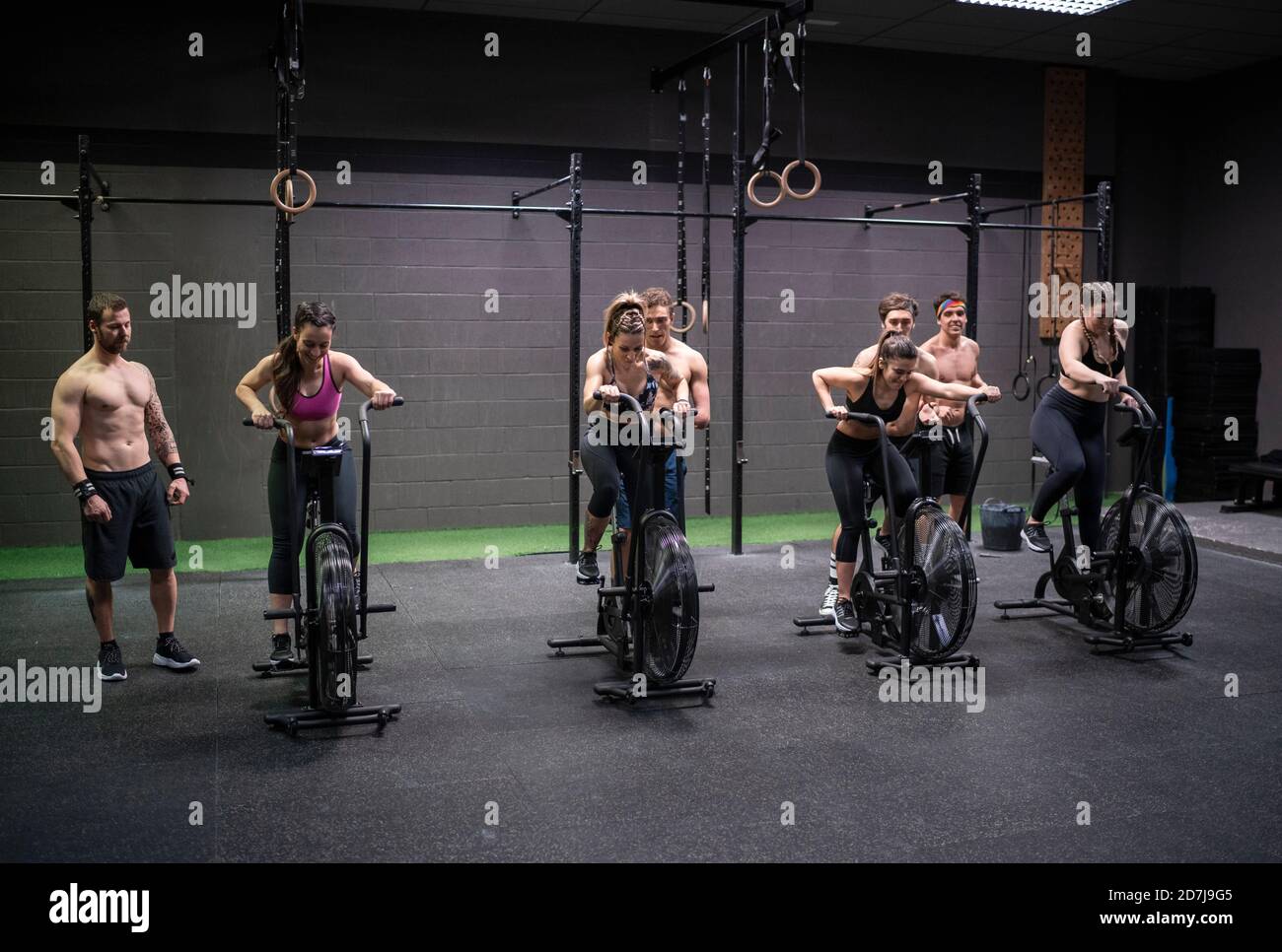 Standing on gym equipment hi-res stock photography and images - Alamy