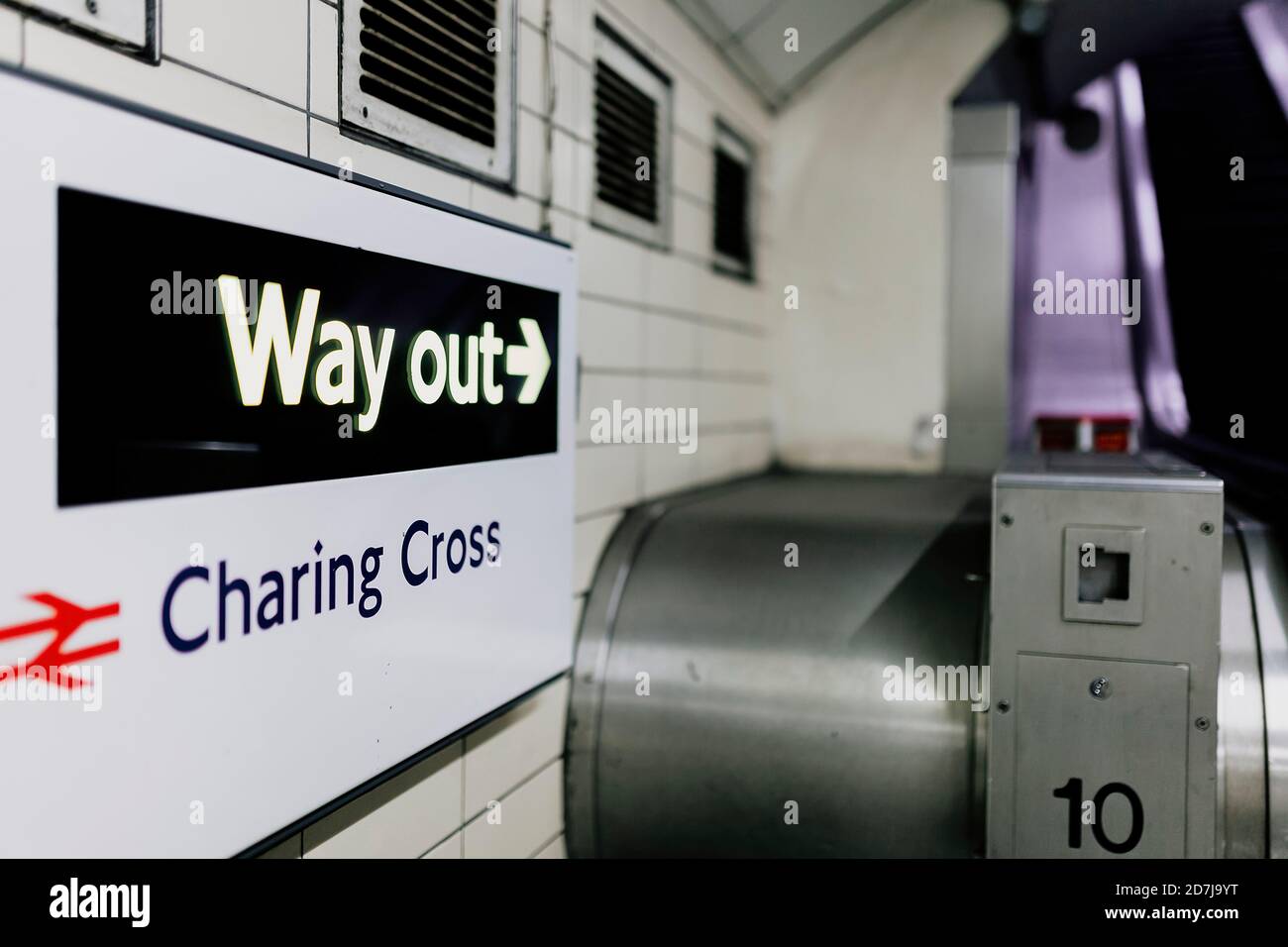 Underground turnstile london hires stock photography and images Alamy