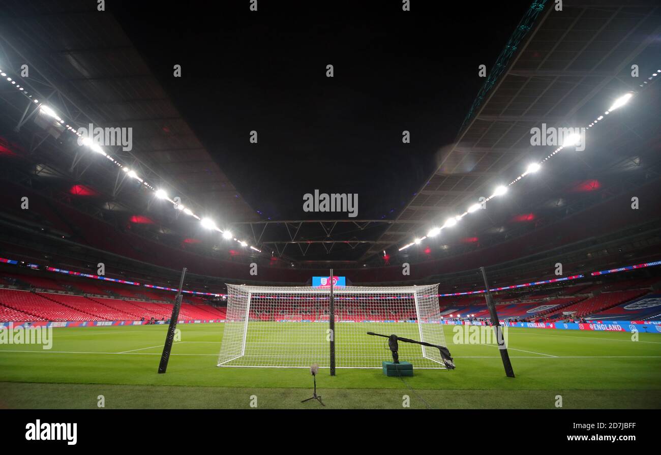 WEMBLEY STADIUM BEFORE KICK OFF, ENGLAND V WALES, 2020 Stock Photo