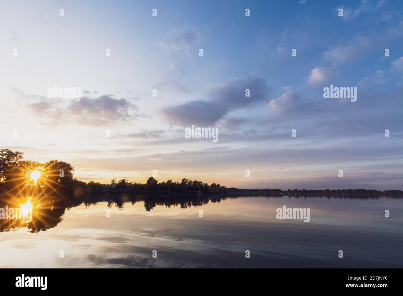 Sunlight with water hi-res stock photography and images - Alamy