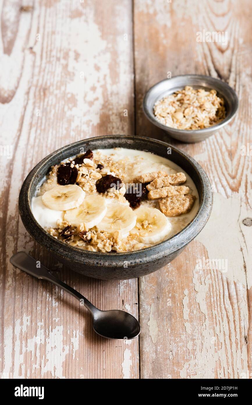 Banana porridge and oats Stock Photo Alamy