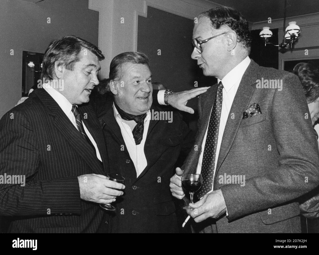 London, UK. LIBRARY. ITN newscasters Leonard Parkin (19291993