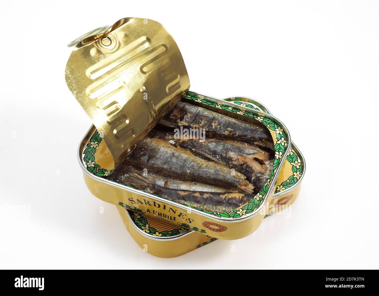 TIN OR CAN OF SARDINES AGAINST WHITE BACKGROUND Stock Photo - Alamy