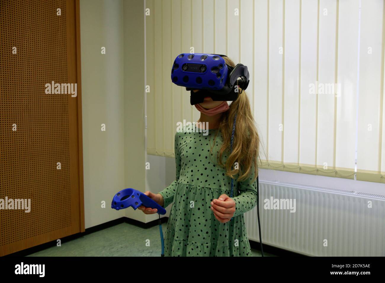Virtual-Reality-Anwendung „Abenteuer Bodenleben“ im Rahmen museum4punkt0 im Senckenberg Naturkunde Stock Photo