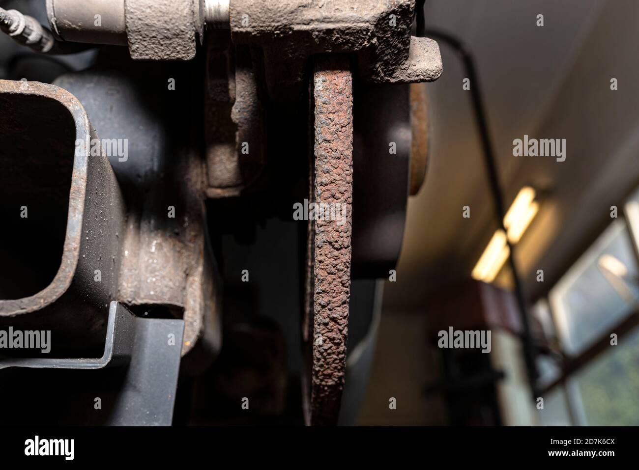 Damaged disc brakes hires stock photography and images Alamy