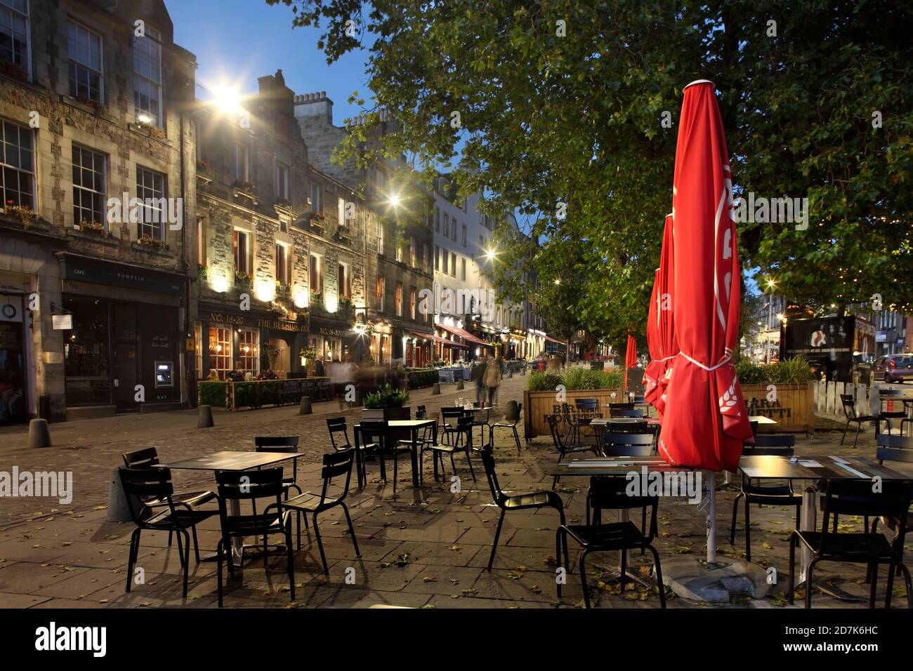 Pubs and bars in the Grassmarket, Edinburgh, Scotland Stock Photo Alamy