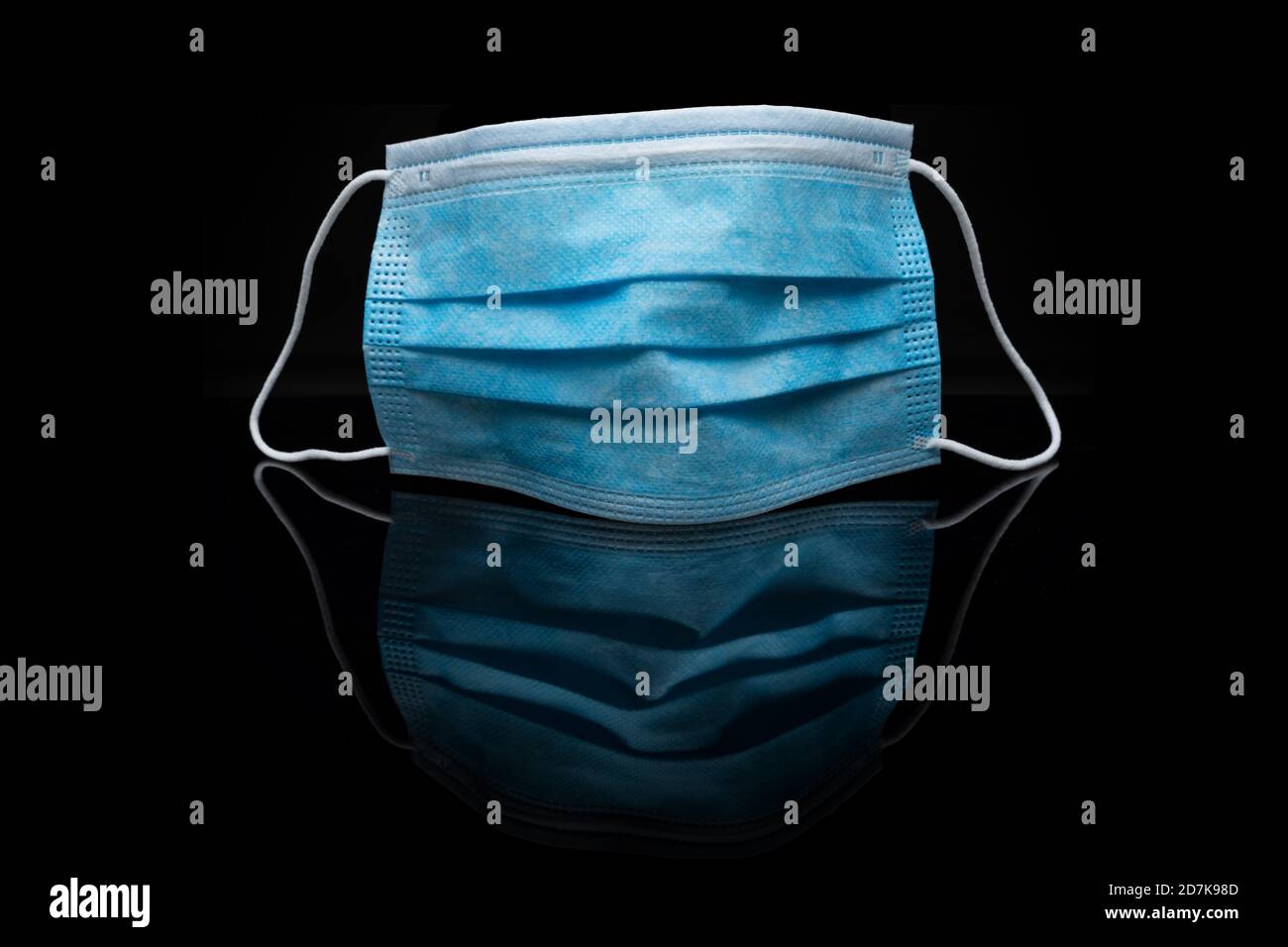 Black face mask hi-res stock photography and images - Alamy