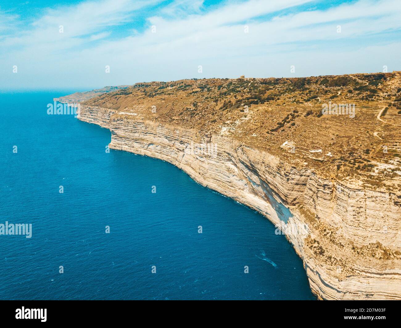 Shot cliff on ocean hi-res stock photography and images - Alamy