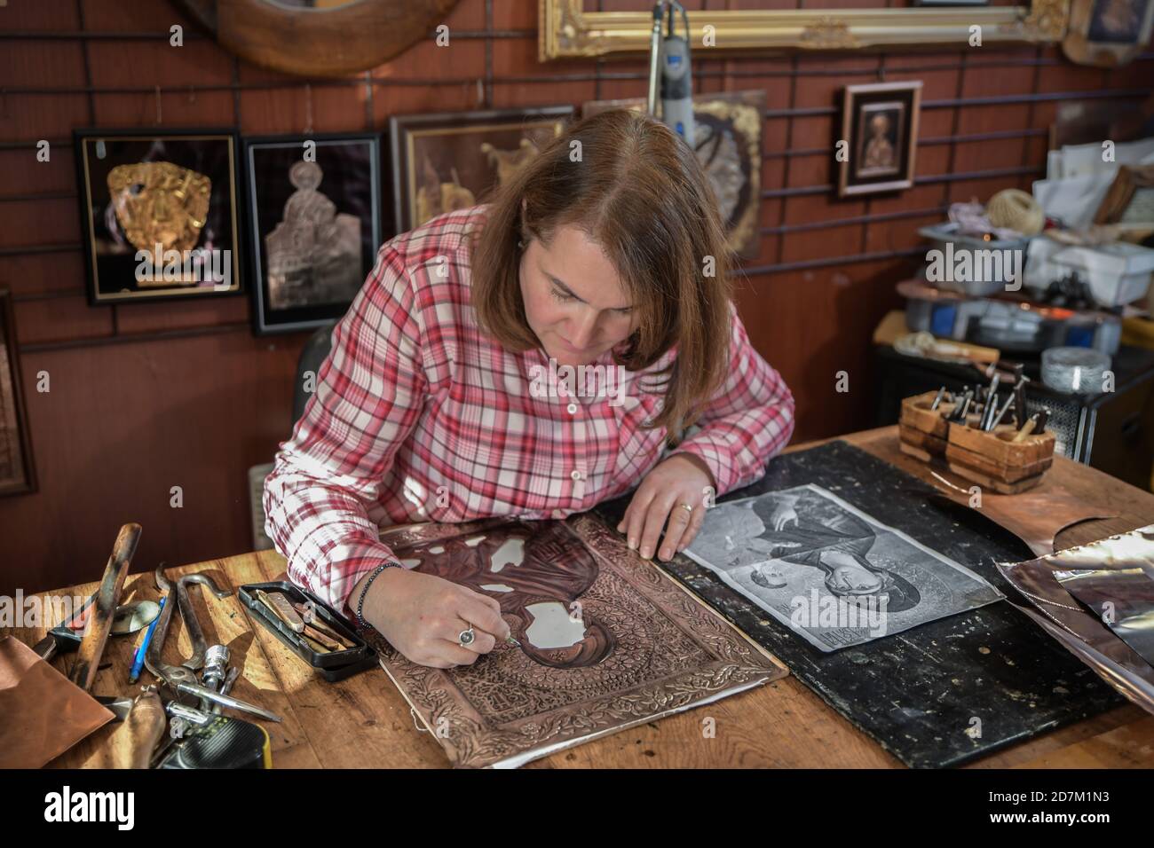 Designing copper utensils, the age old art of crafting copper wares ...