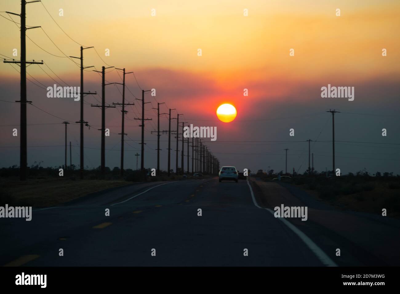Palmdale, California, USA. 20th Sep, 2020. The sun sets as smoke fills the air from wildfires in California from Bobcat fire. Credit: Katrina Kochneva/ZUMA Wire/Alamy Live News Stock Photo
