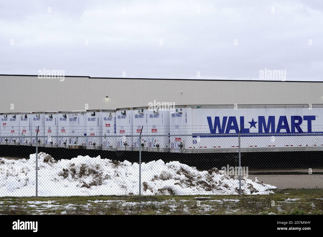 Trailers Bearing The Walmart Logo Are Seen Outside Walmart Distribution Center 6025 As The Coronavirus Disease Covid 19 Outbreak Continues In Menomonie Wisconsin U S October 23 2020 Reuters Bing Guan Stock Photo Alamy Trailers Bearing The Walmart Logo Are Seen Outside Walmart Distribution Center 6025 As The Coronavirus Disease Covid 19 Outbreak Continues In Menomonie Wisconsin U S October 23 2020 Reuters Bing Guan Stock Photo Alamy