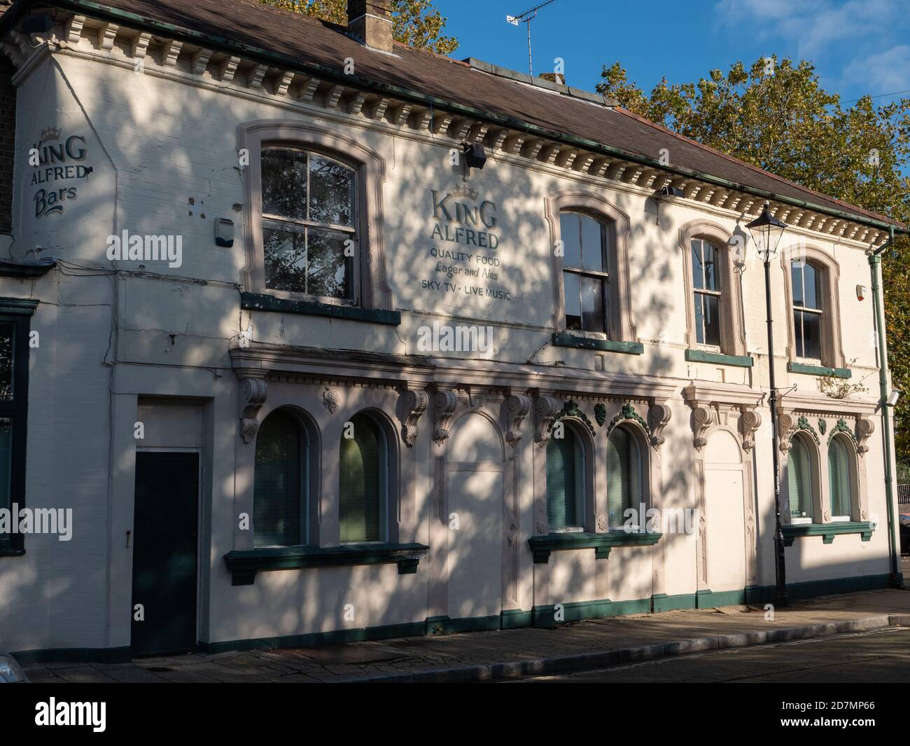 King alfred public house in hires stock photography and images Alamy