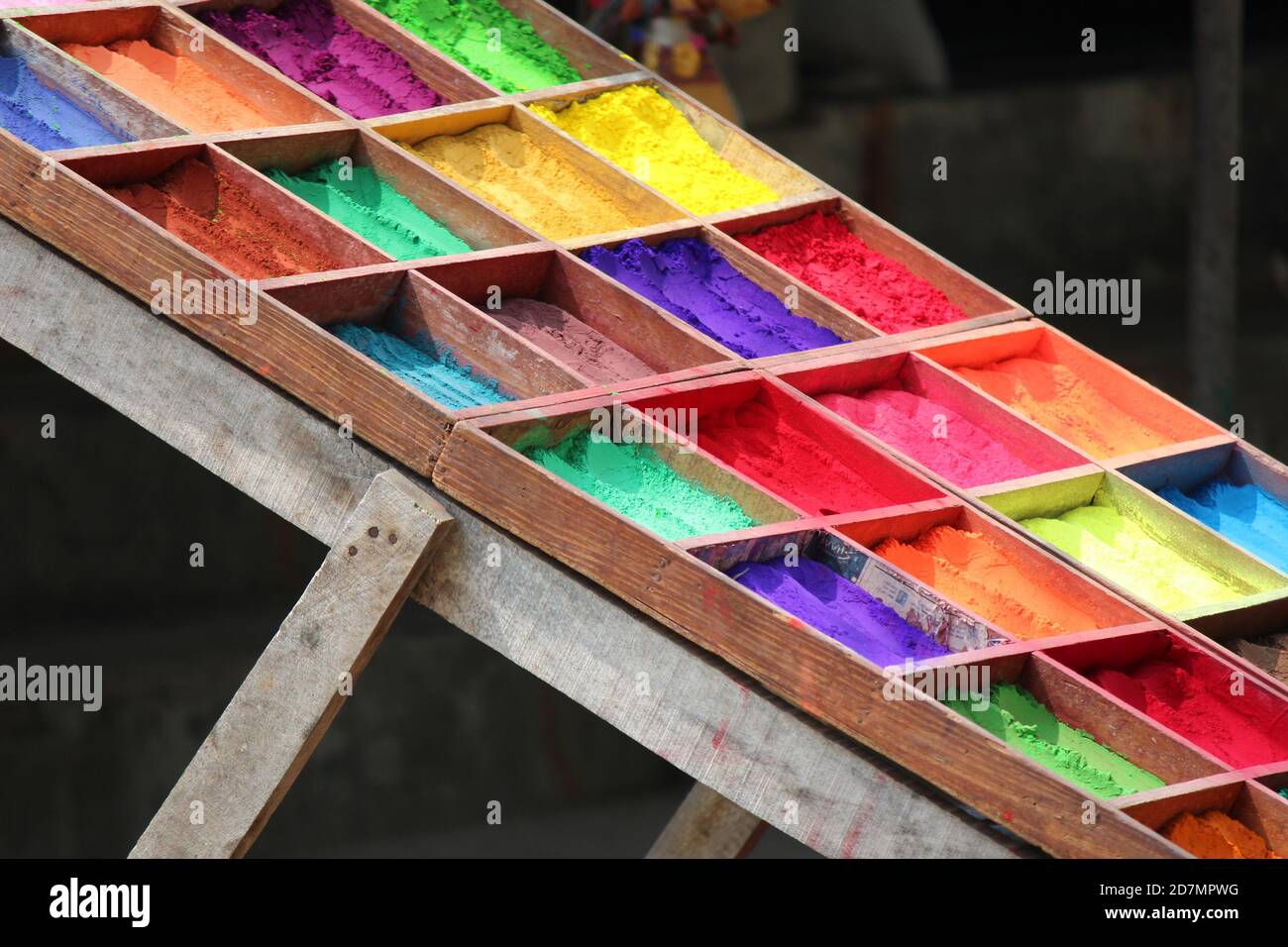 Powdered paint hires stock photography and images Alamy