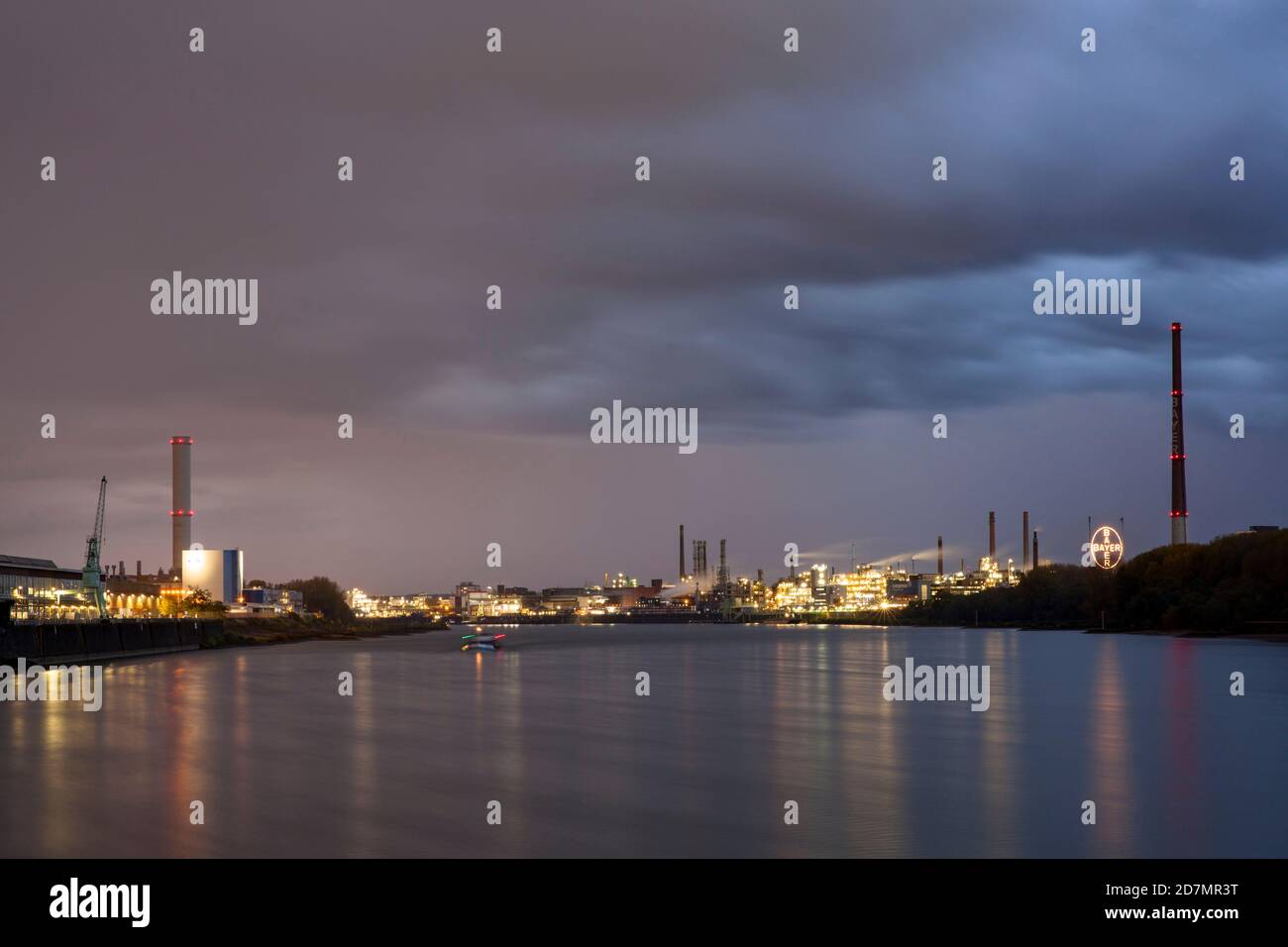 view to the Ford factory in Cologe-Niehl and the Chempark in Leverkusen, former known as the Bayer factory, river Rhine,  North Rhine-Westphalia, Germ Stock Photo