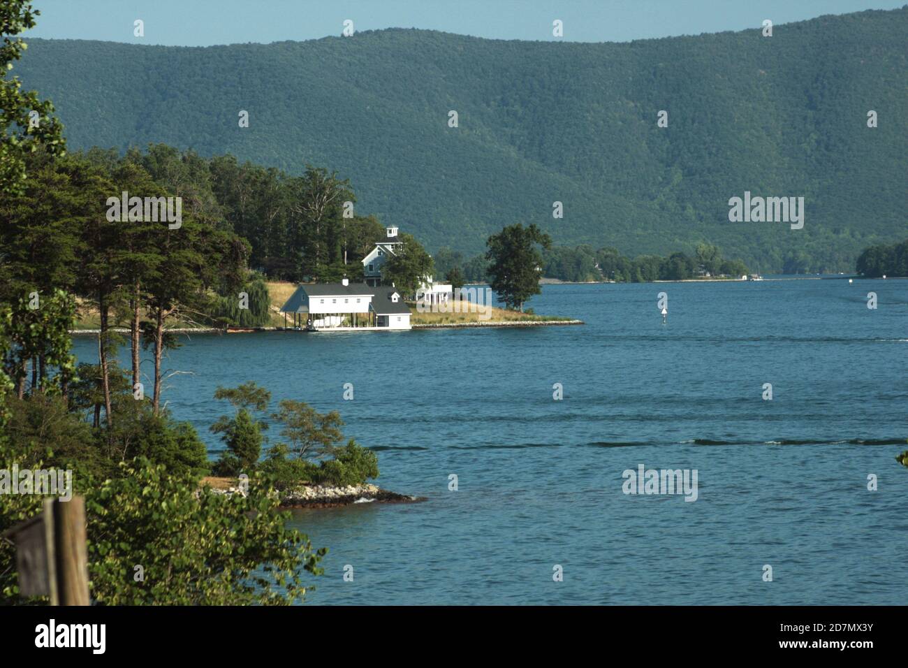 Smith Mountain Lake Virginia Imagem de Stock - Imagem de lago, ferreiro:  160342101
