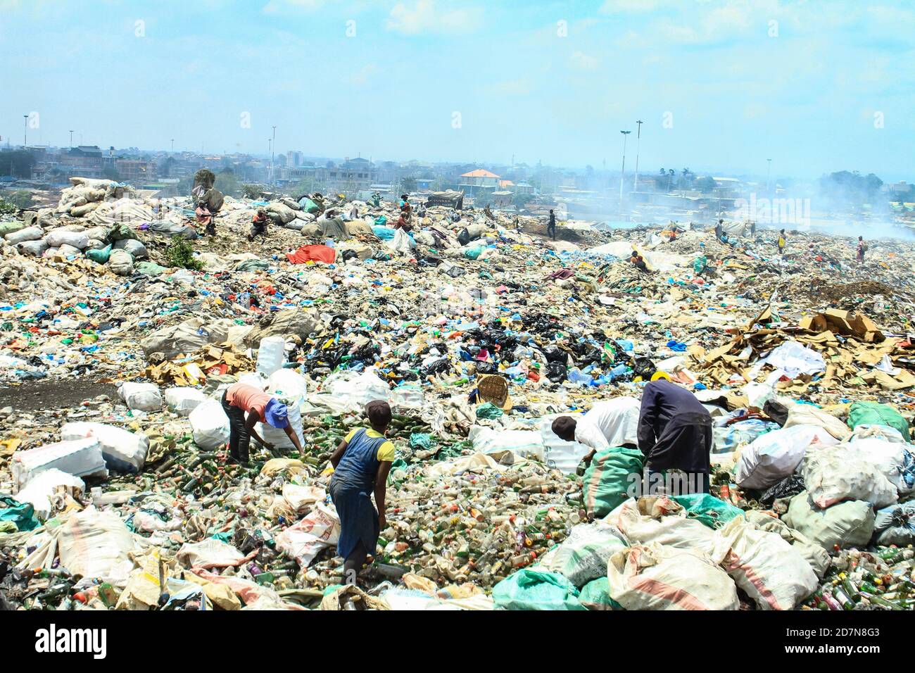 Dumpsite hires stock photography and images Alamy