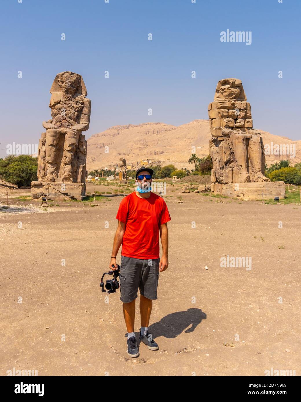 Photographer luxor temple egypt hi-res stock photography and images - Alamy
