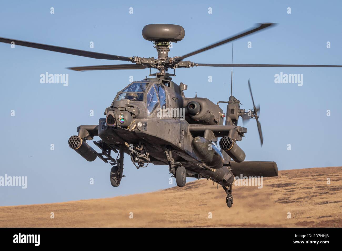 Boeing ah64 longbow british army hi-res stock photography and images ...