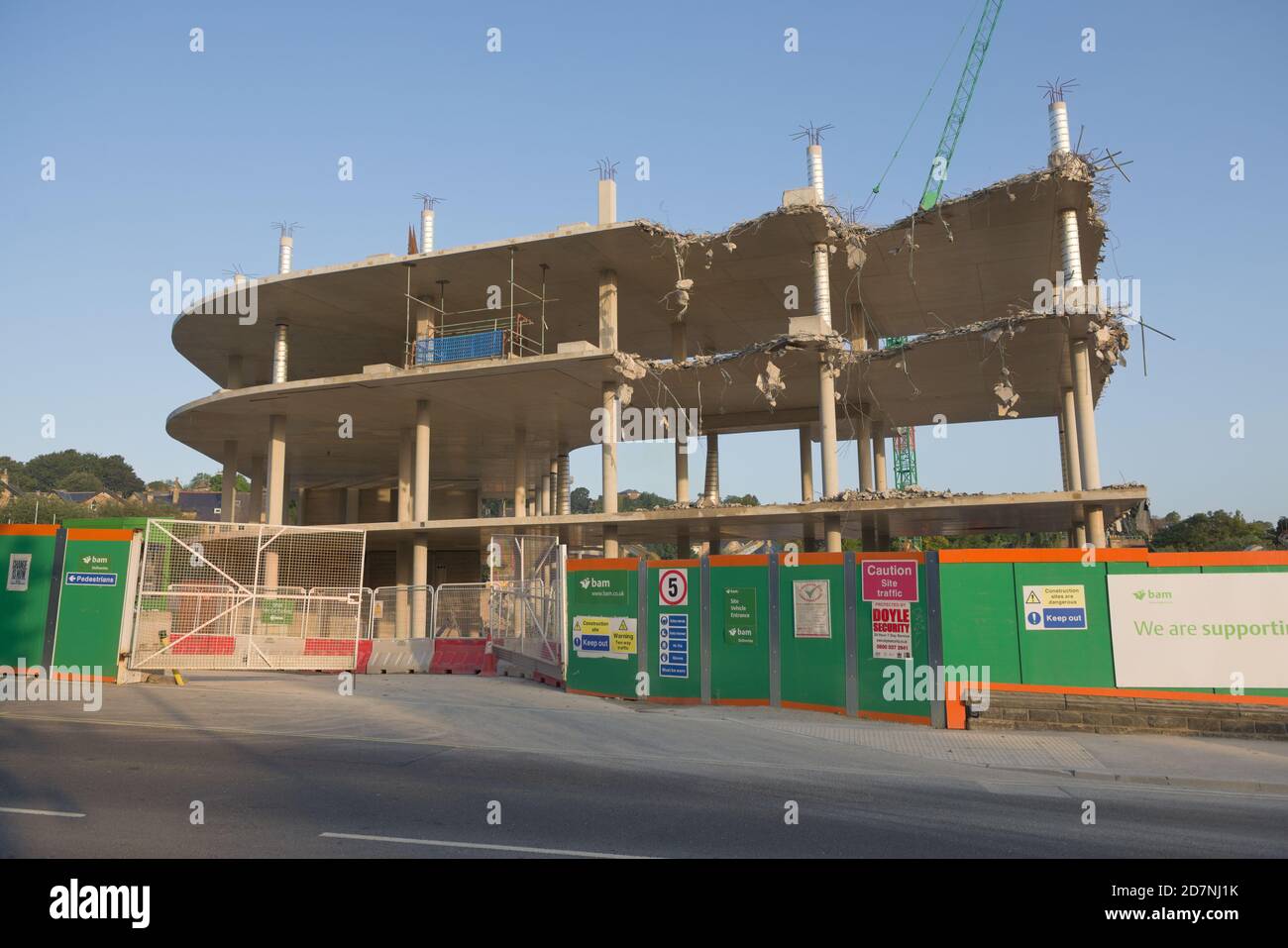 SHEFFIELD, UNITED KINGDOM, 17th September, 2020: Demolition of sheffield university's social science hub from A57, Whitham road. Near weston park Stock Photo