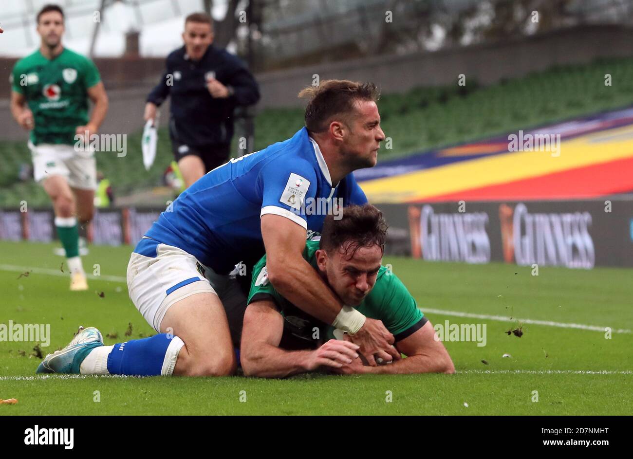 Irelands Hugo Keenan scores his second try during the 6 Nations match at the Aviva Stadium, Dublin Stock Photo