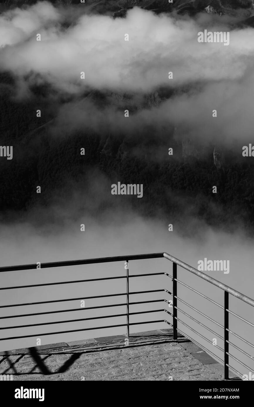 Atmospheric viewpoint Black and White Stock Photos & Images - Alamy