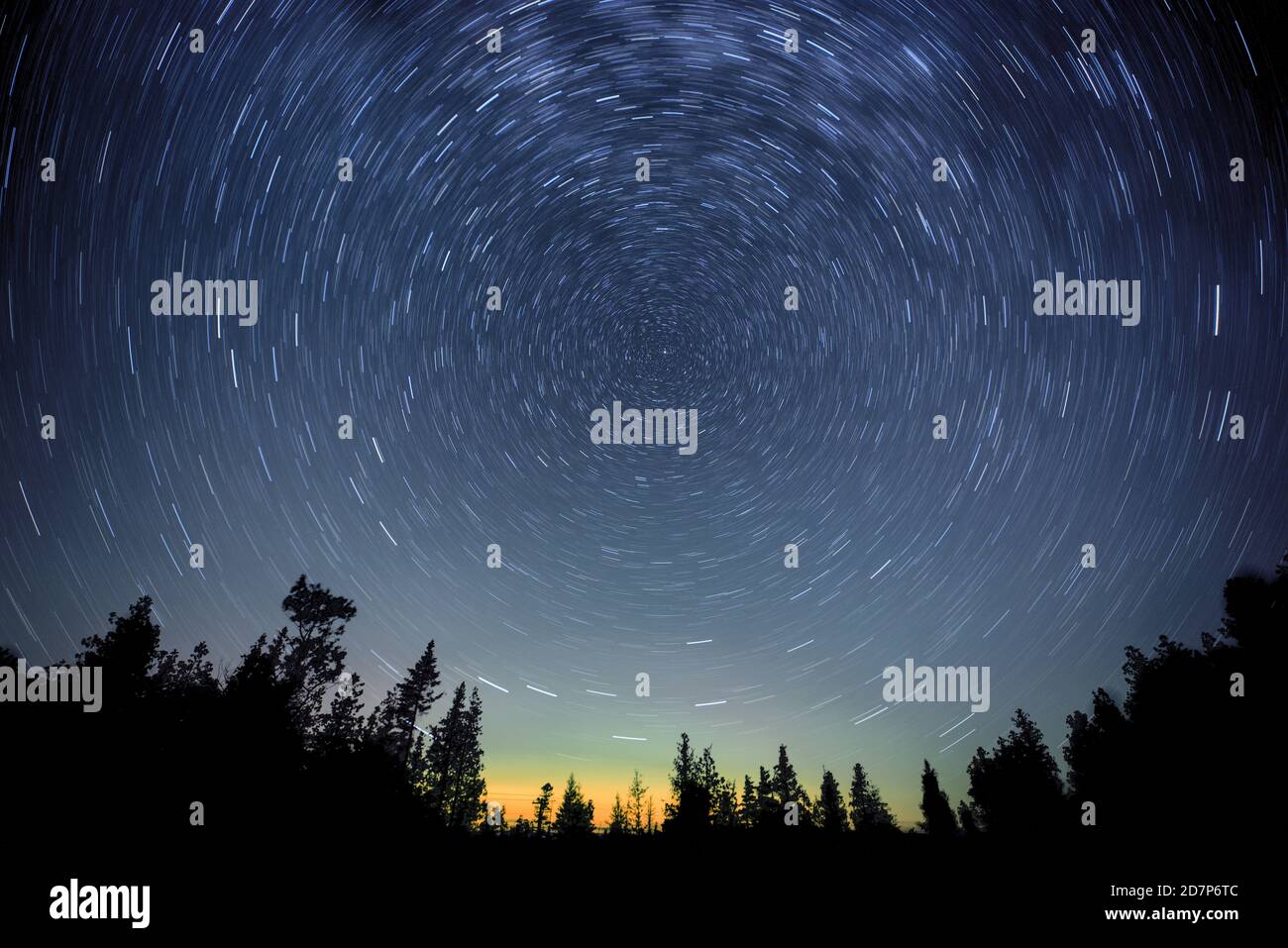star trails - circle Stock Photo - Alamy