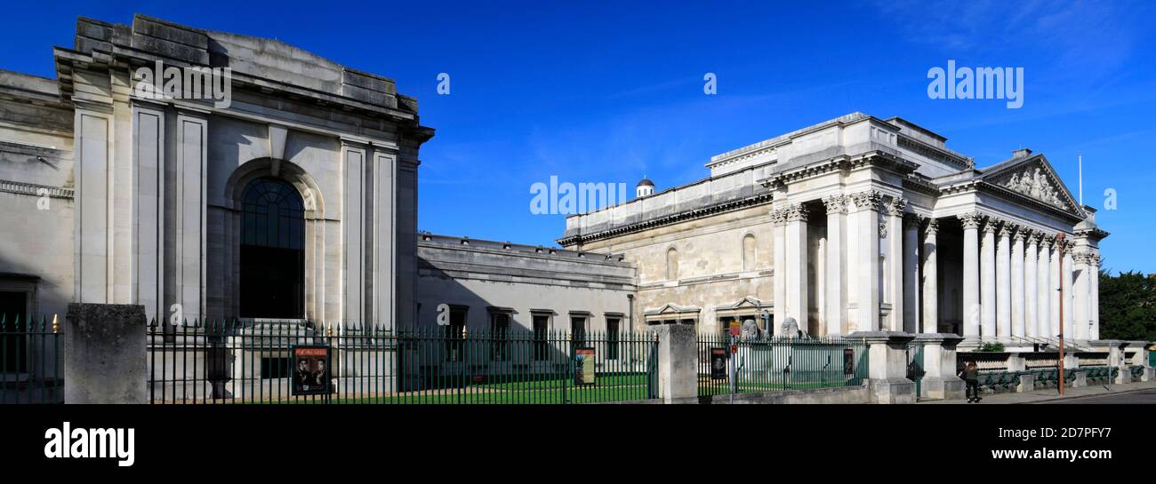 Exterior of the Fitzwilliam Museum, Trumpington Street, Cambridge City, Cambridgeshire, England, UK Stock Photo