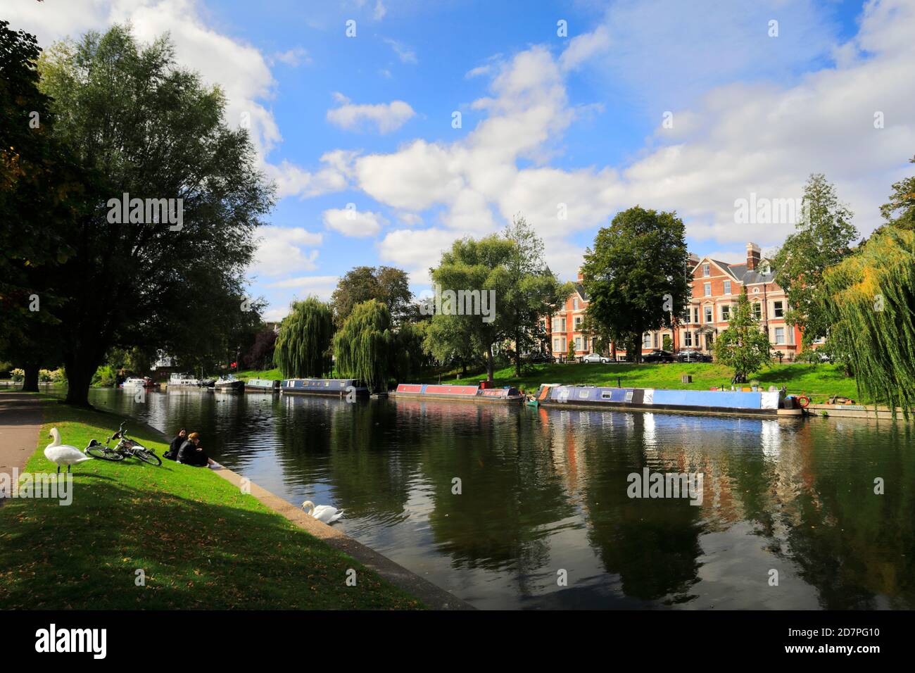 Boats along the river Cam, near Jesus locks, Cambridge City, Cambridgeshire, England, UK Stock Photo