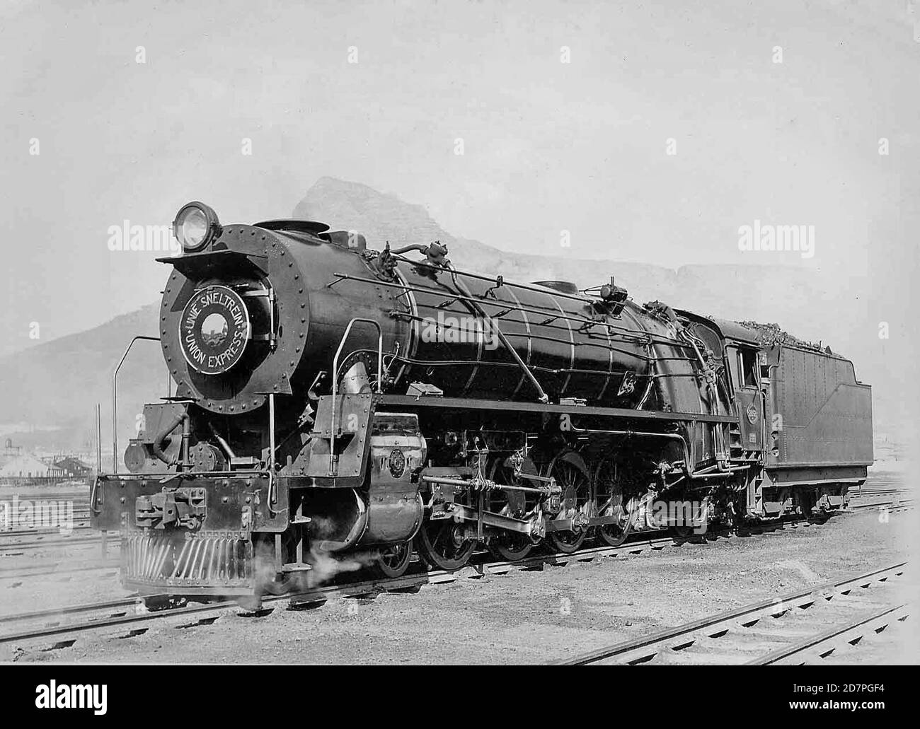 South Africa History: Class 15E 2897 (4-8-2)Location: Berliner built ...