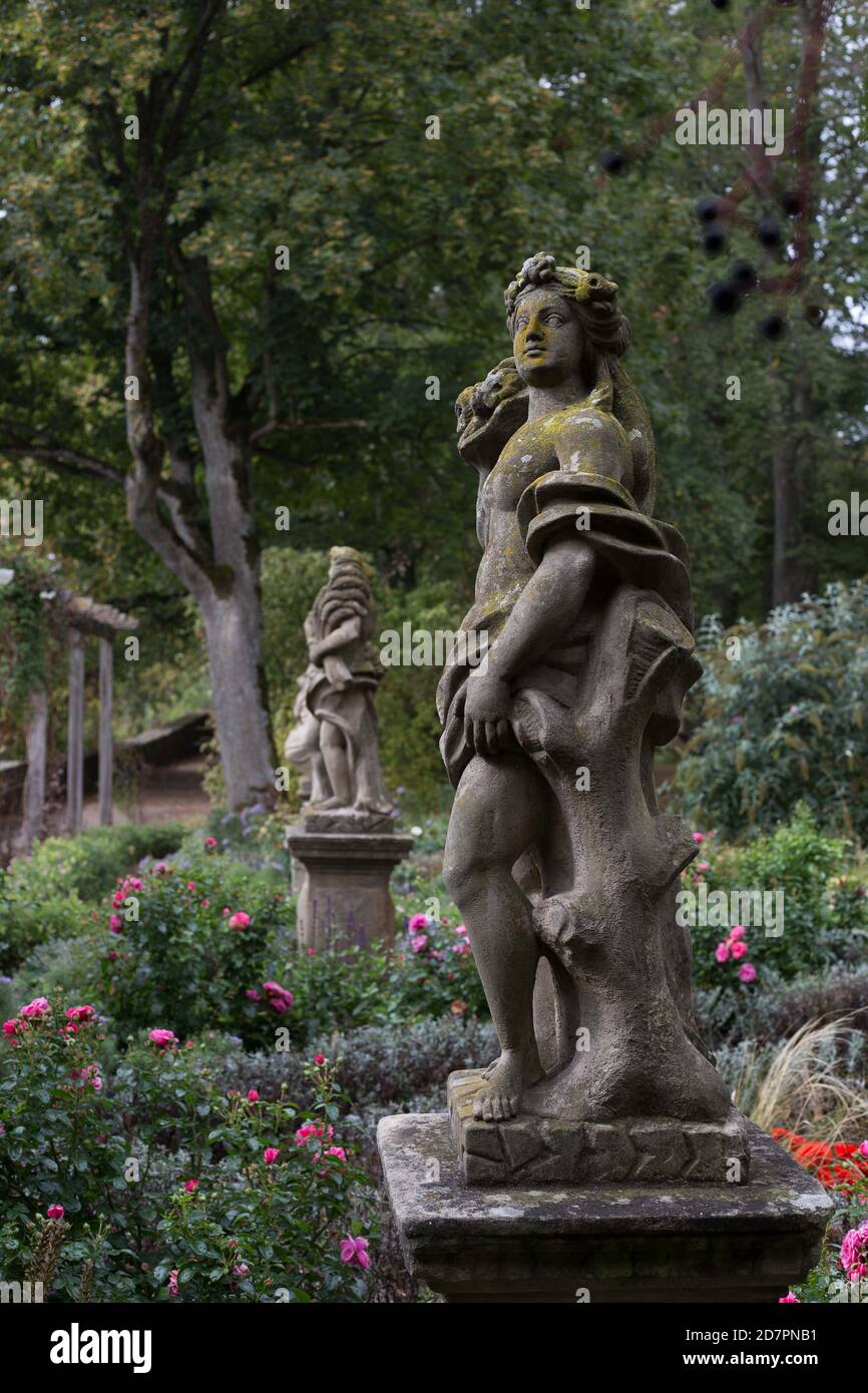 Goddess stands hi-res stock photography and images - Alamy
