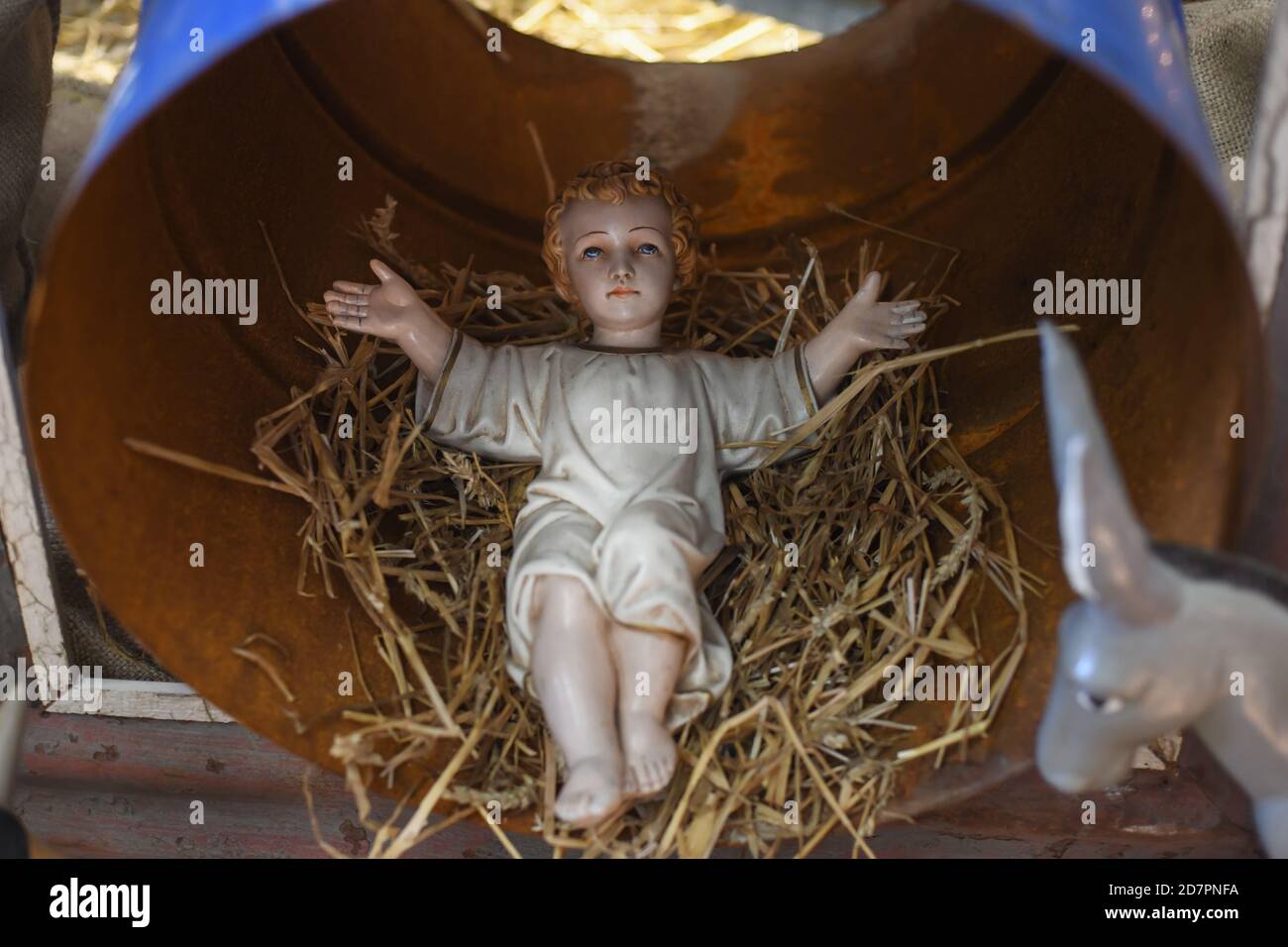 Baby jesus in the cradle hires stock photography and images Alamy