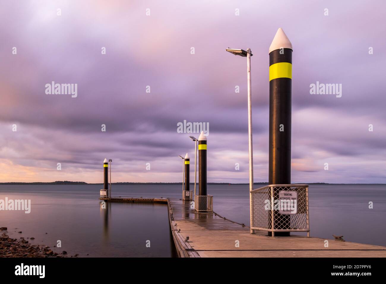 River Heads boat ramp fishing jetty Stock Photo Alamy