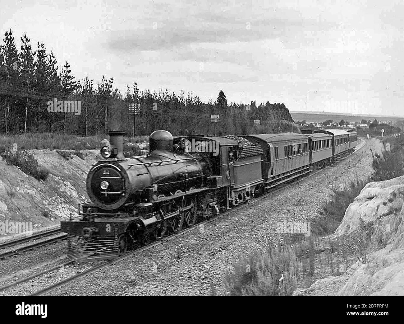 South Africa History: SAR Class MJ1 1673 (2-6-6-0) ca. 1930 Stock Photo -  Alamy