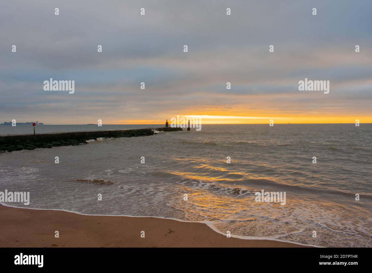 Sunrise from the midland beach Staten Island Stock Photo Alamy