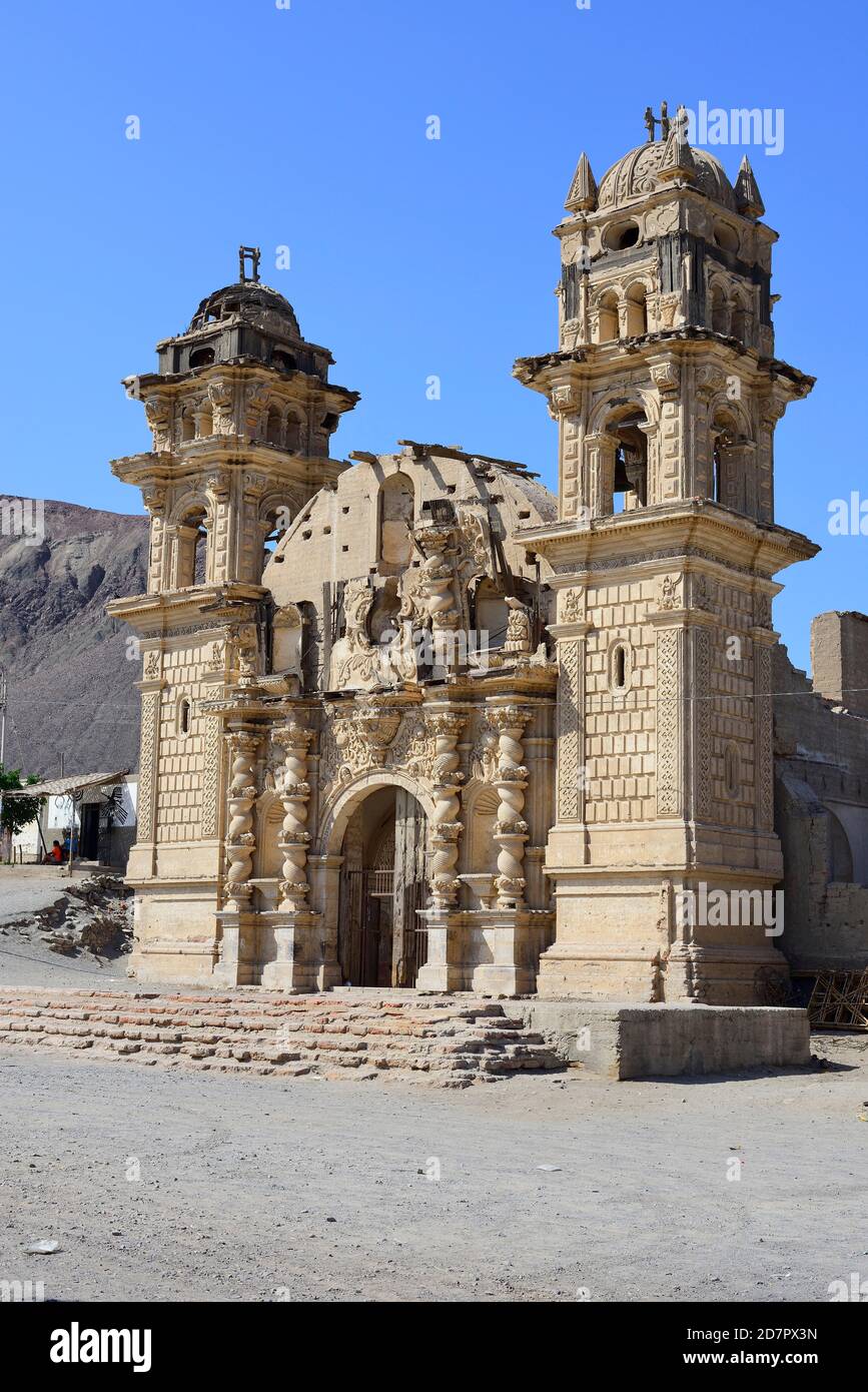 Ruins of the church Iglesia de San Jose de Nasca, near Nasca, Ica region,  Peru Stock Photo - Alamy
