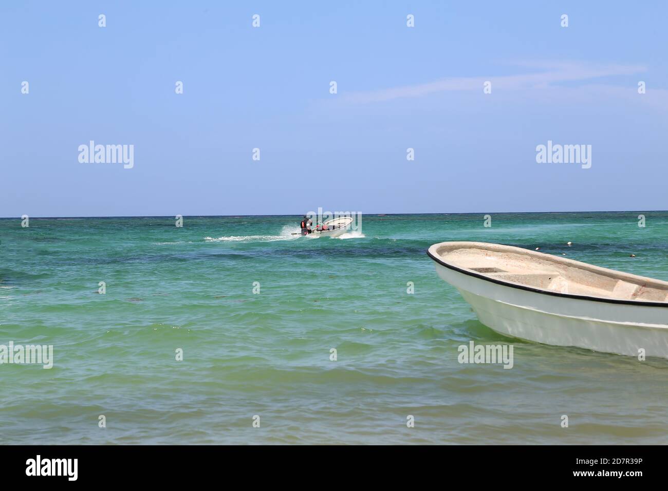 Wave on the sea during boat ride hi-res stock photography and images ...