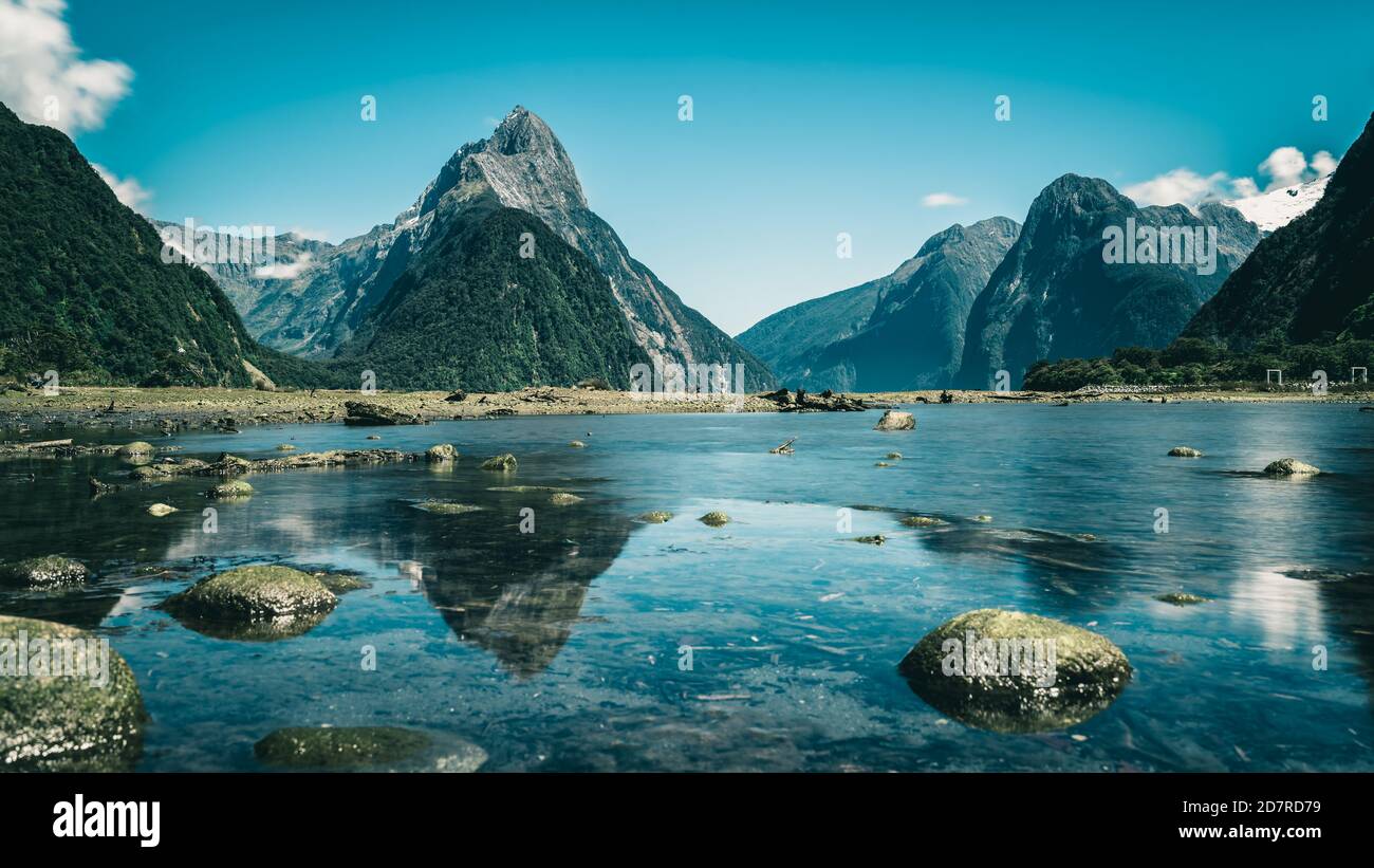 Milford Sound, New Zealand. - Mitre Peak is the iconic landmark of Milford Sound in Fiordland National Park, South Island of New Zealand, the most Stock Photo